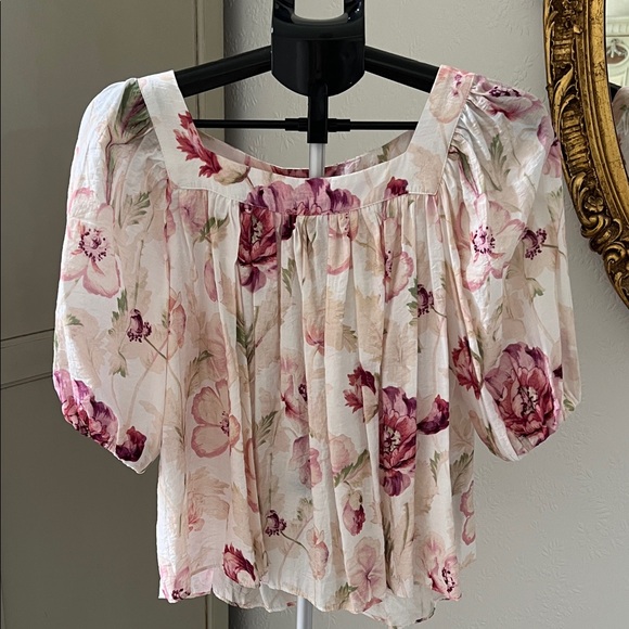 H&M Tops - H&M Floral Puff Sleeve Blouse